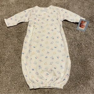NWT Collections (A Vitamins Company) 0-6mo size baby sleep sack